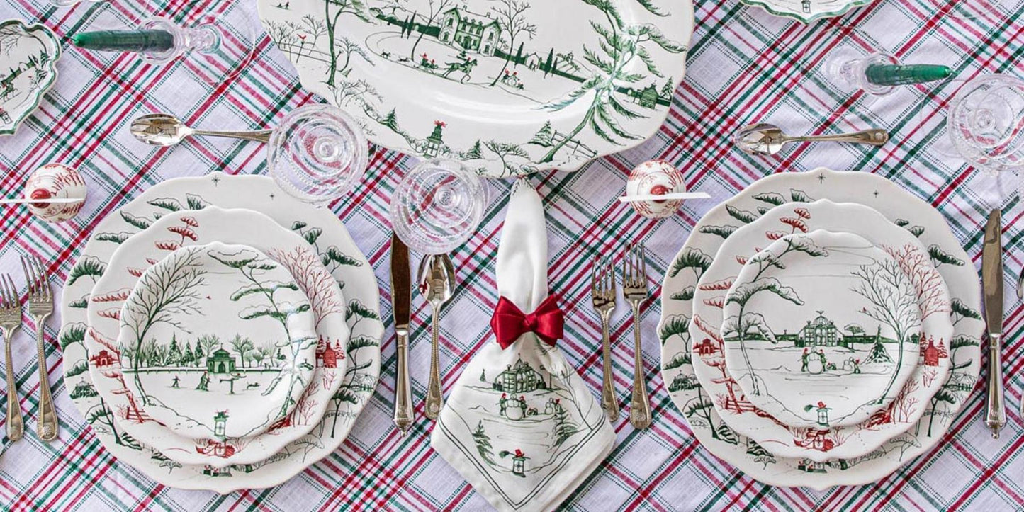 Country Estate Winter Frolic Dinner Plate - Evergreen