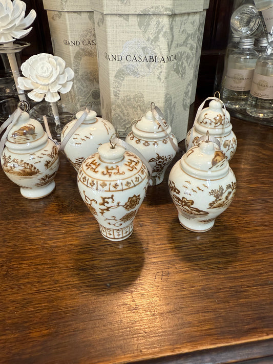 Chinoiserie Ornament - Brown