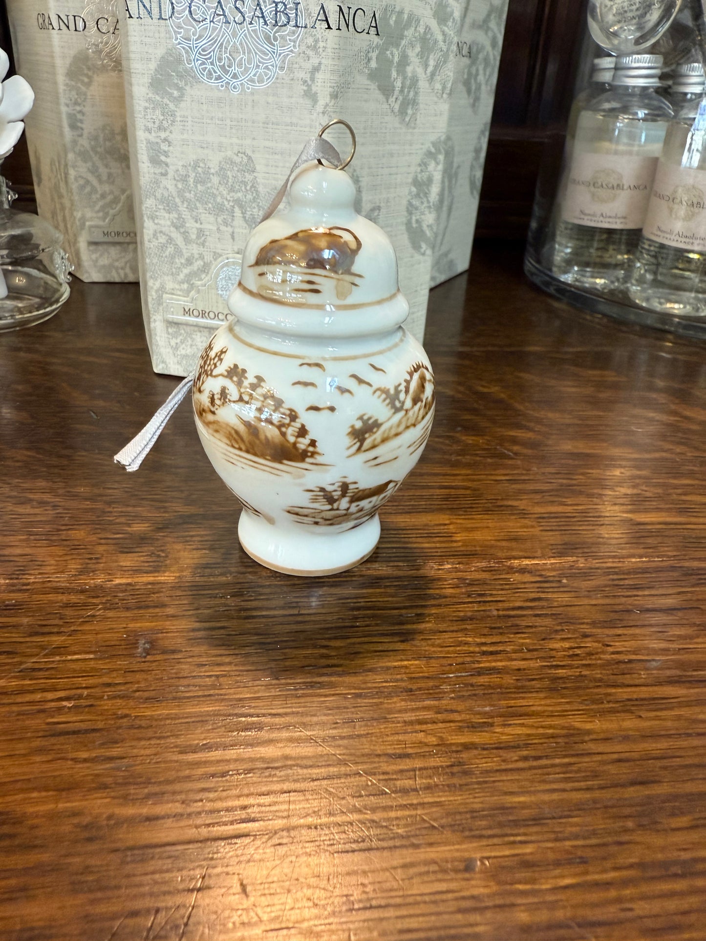 Chinoiserie Ornament - Brown