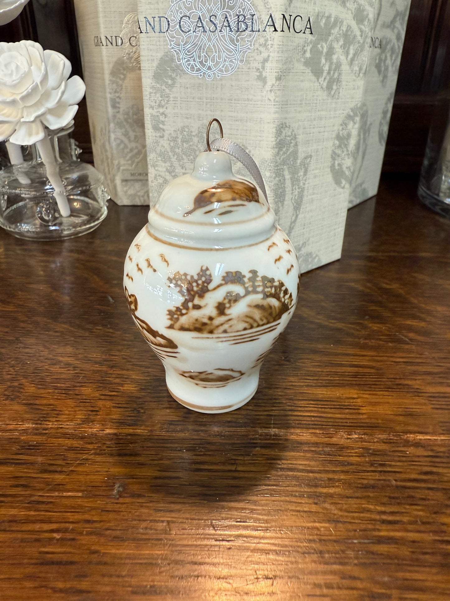 Chinoiserie Ornament - Brown