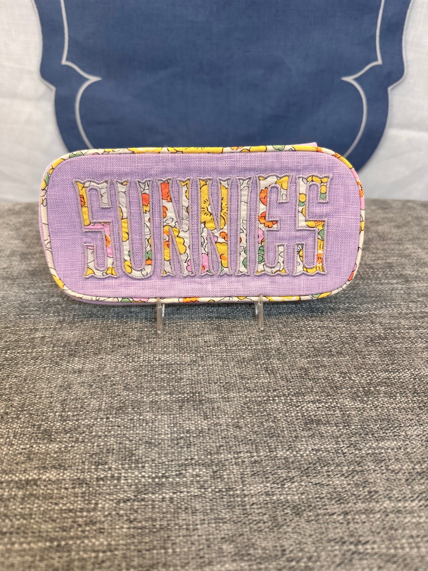 Single Glass Case - SUNNIES, Betsy Yellow
