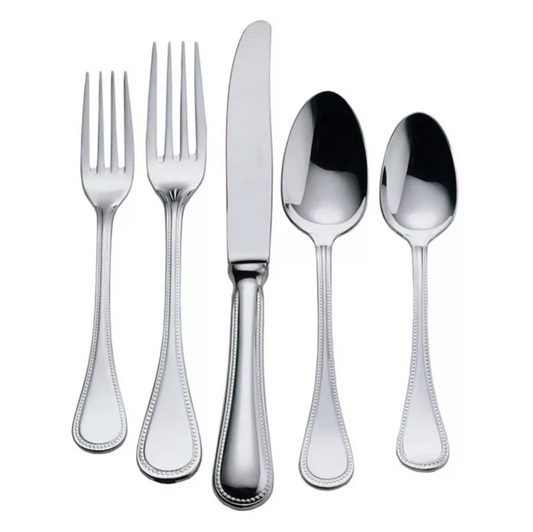 Le Perle Five Piece Place Setting