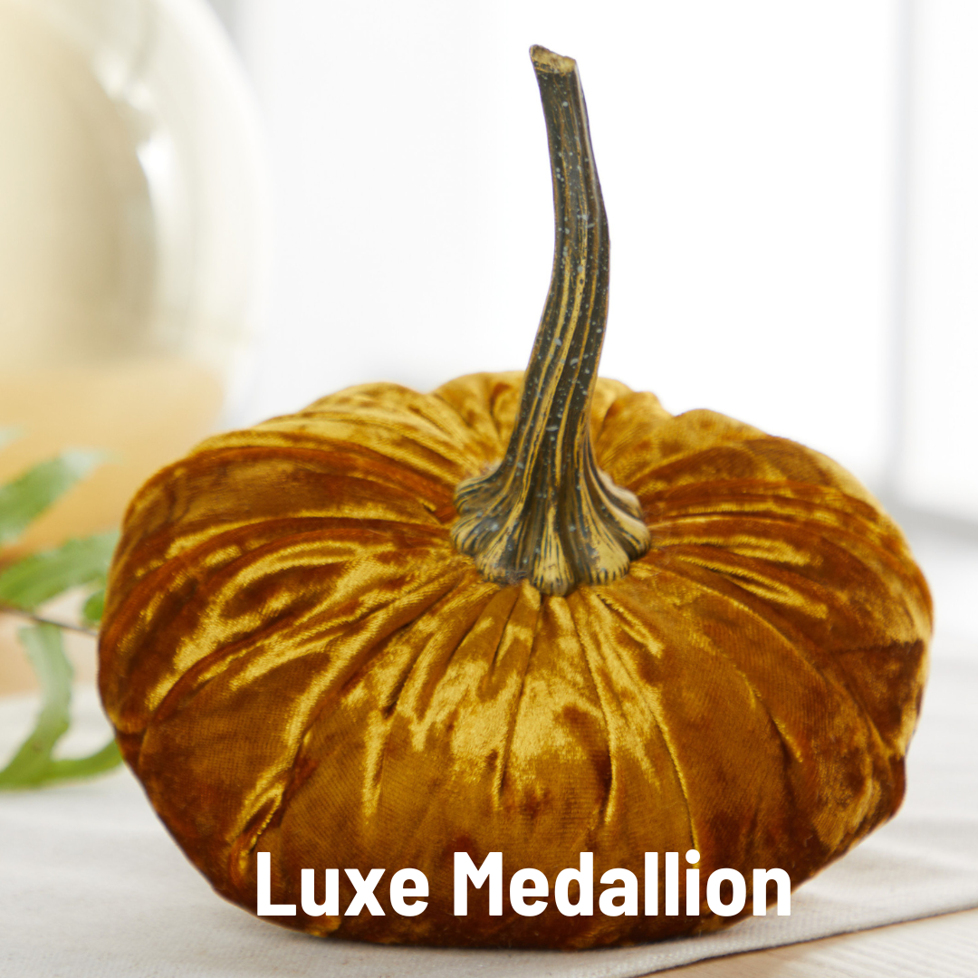 Pumpkin Small Velvet - Ivory