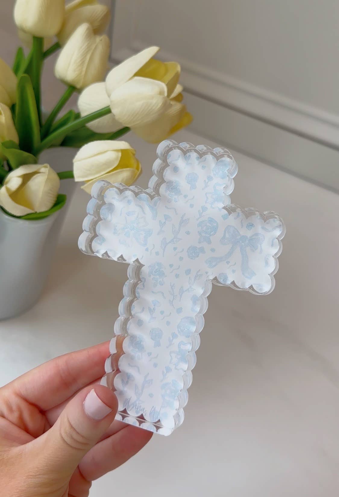 Scalloped Acrylic Cross Block - Blue Pattern