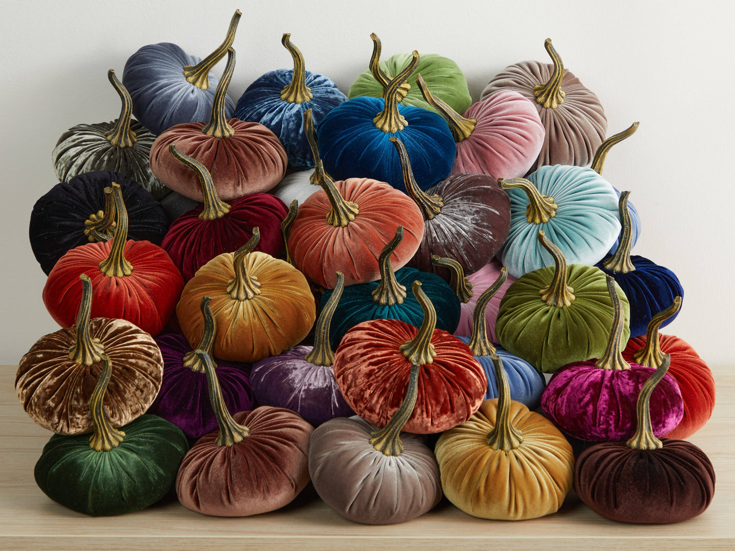 Pumpkin Large Velvet - Bronze