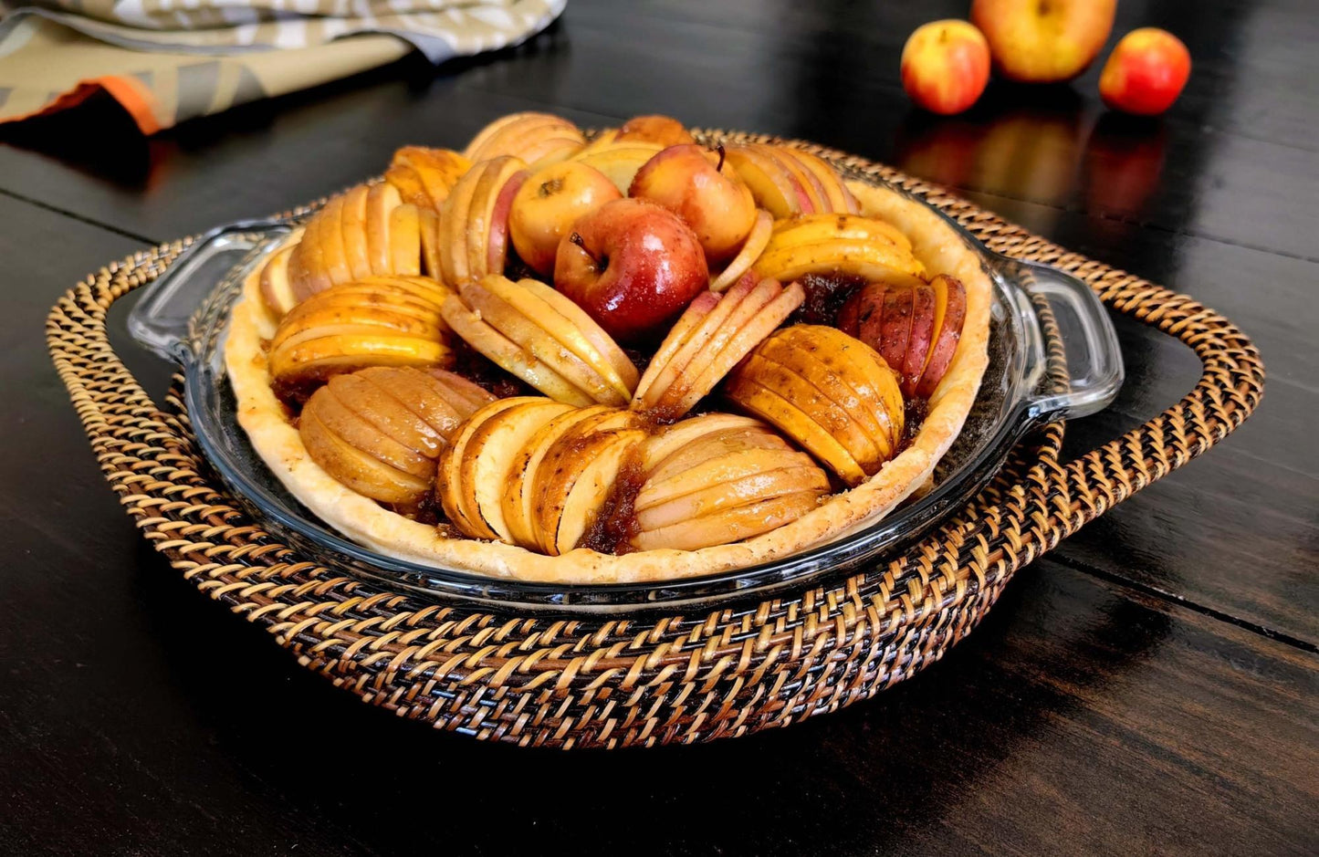 Handwoven Glass Bakeware - Pie Plate