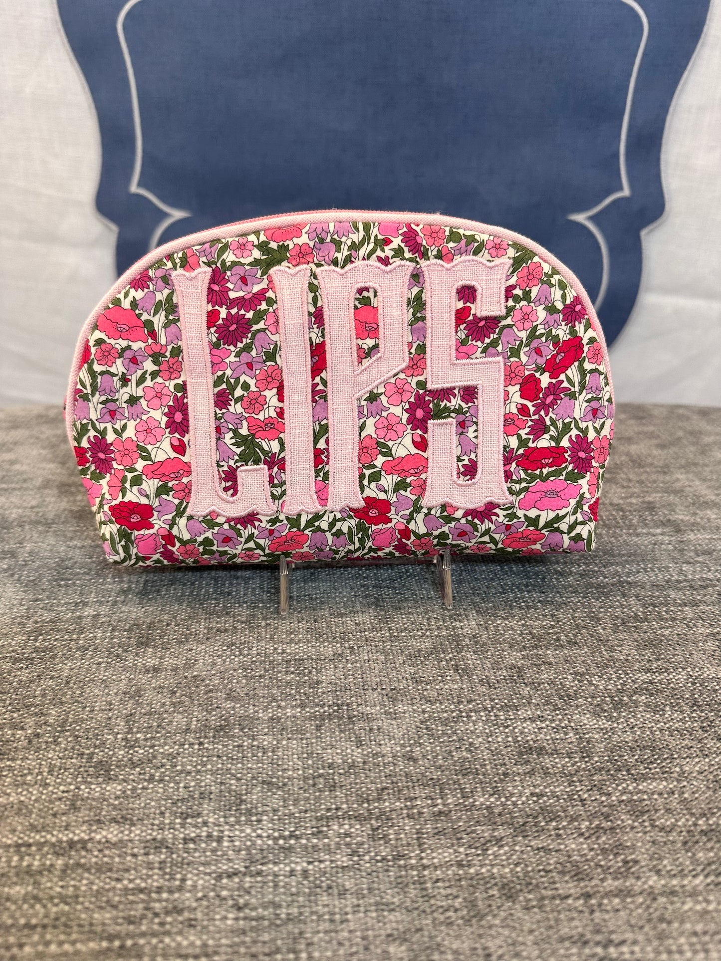 Small Rounded Top Zip Pouch - LIPS, Pale Pink Smooth Linen