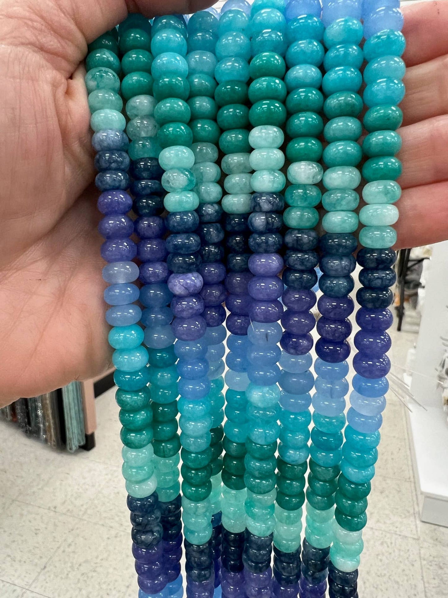 Lilly Gemstone Necklace 8mm - Deep Pink