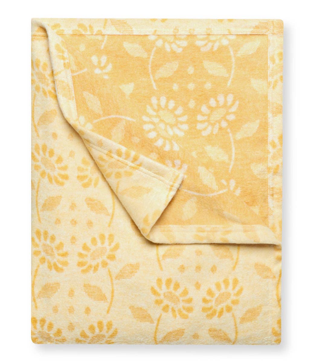 The Lightweight Blanket - Daisy Chain