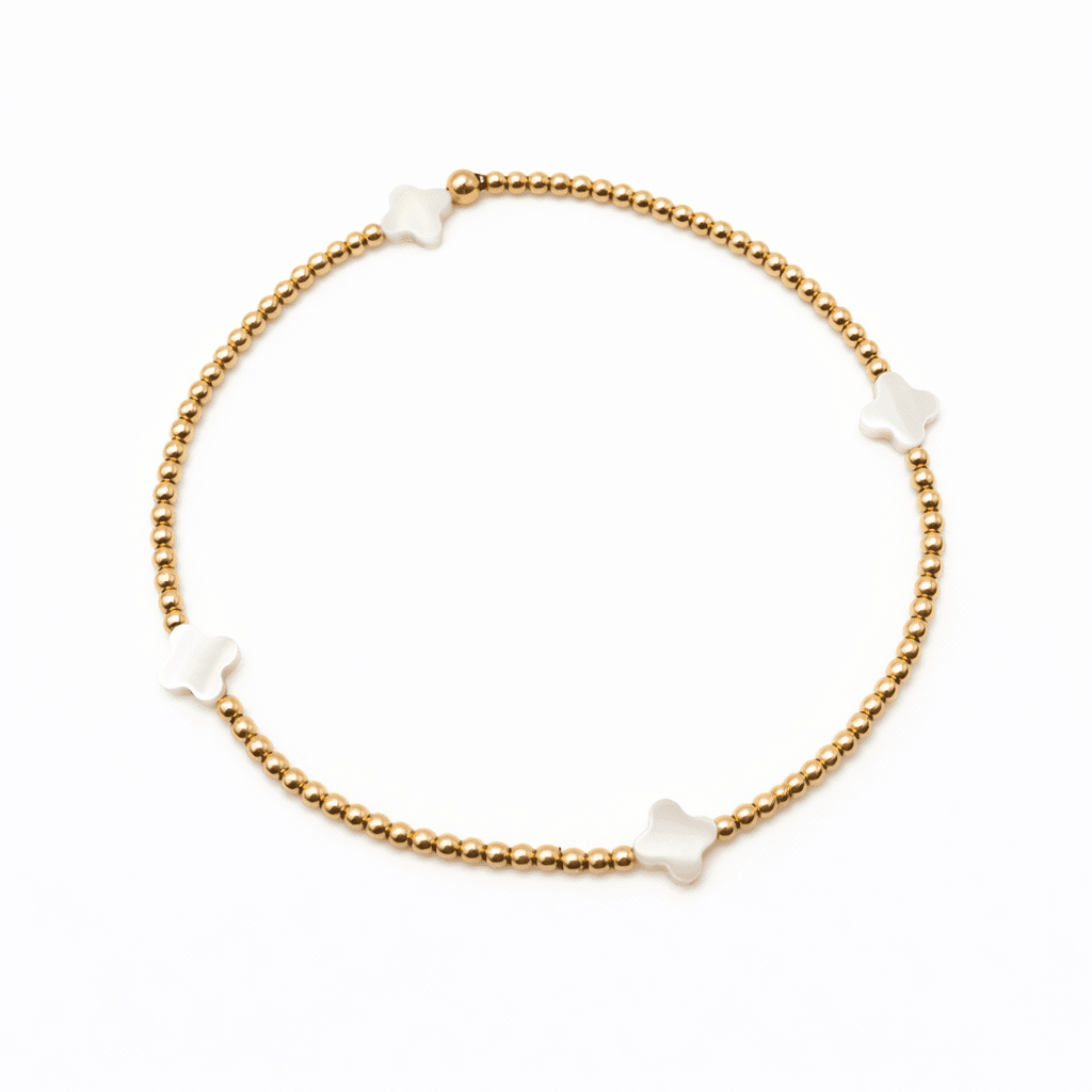 The Lucky Clover Bracelet in White Mother of Pearl - 6.5"