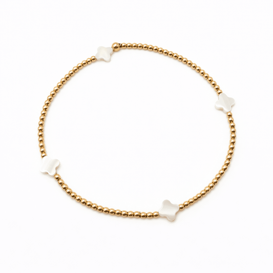 The Lucky Clover Bracelet in White Mother of Pearl - 6.5"